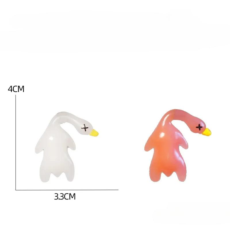 2PCS Color Changing Duck Crab Pig Animal Keychain with Temperature Sensitive Feature for Phones Car Decor Figurines Miniatures