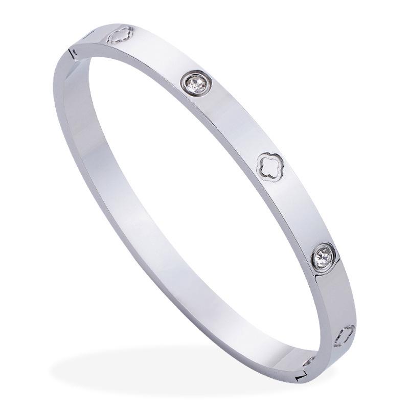 Rose Gold Titanium Steel Bracelet for Women: Light Luxury, Diamond Inlaid, Non-Fading, Fashionable, High-End European and American Style.