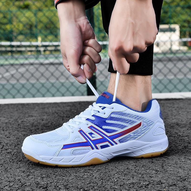 Superficie in tessuto a rete Suola in gomma Rete interna Scarpe da badminton per esterni Sneakers