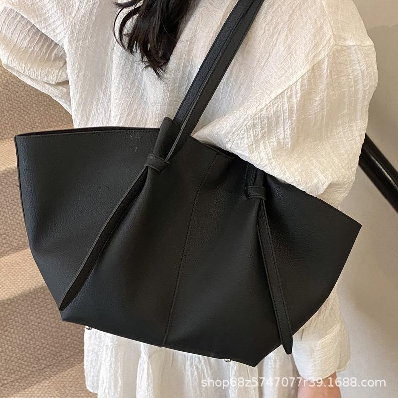 Korean Version of Temperament Commuting Large-capacity Tote Bag Women's 2025 Autumn Simple Casual Versatile Shoulder Portable Wing Bag