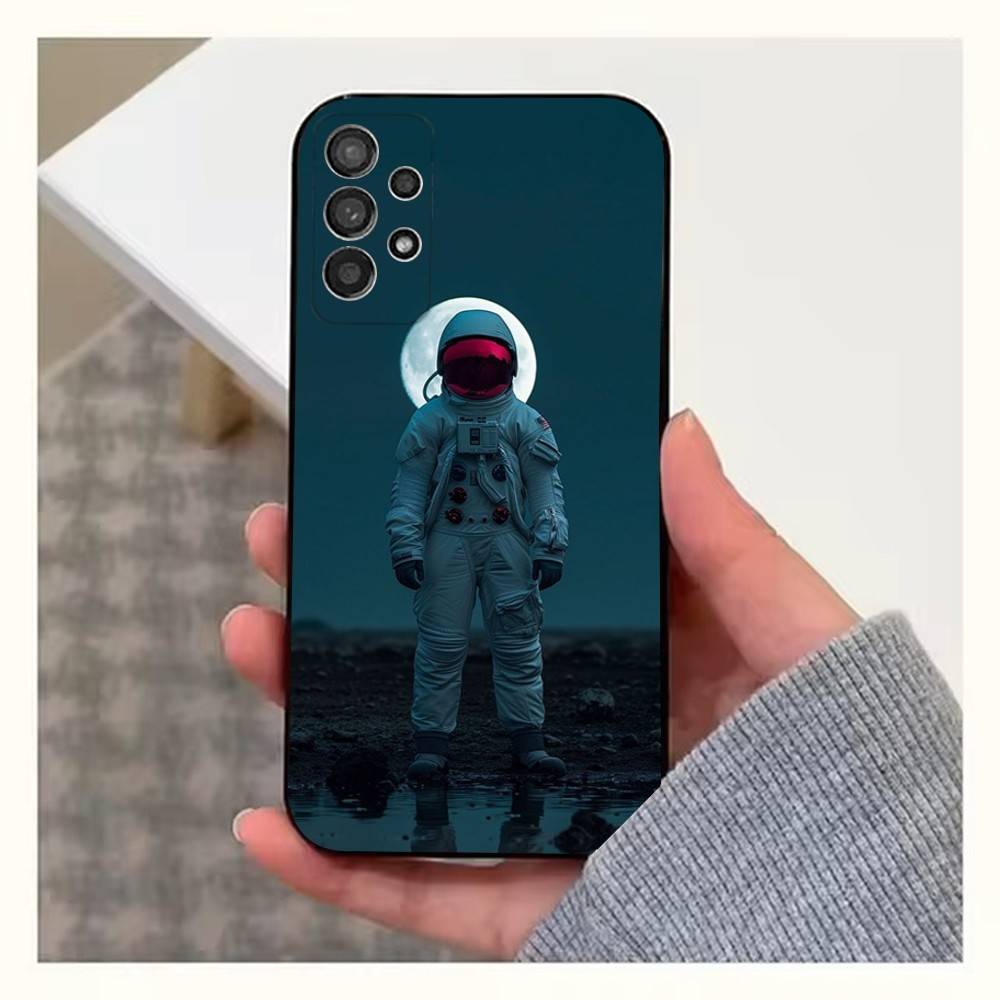 Cute Astronaut Phone For Samsung S22,S25,S24,S23,Ultra,FE,Plus,S21,S20,S10,S9,Lite,Soft Silicone Black