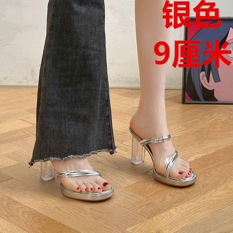 

Transparent crystal slippers women s summer wear 2025 new waterproof table high-heeled sandals thick-heeled temperament sexy sandals 42
