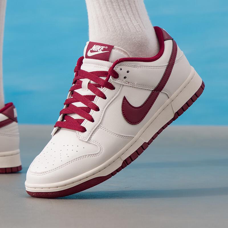 Nike Dunk Low Men s Lifestyle Shoes Men s US 7.5