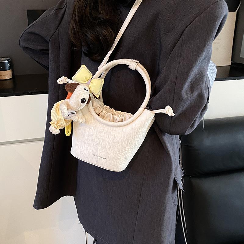 Popular Small Bags Women's New Fashion Versatile Messenger Bags Summer Portable Bucket Bags