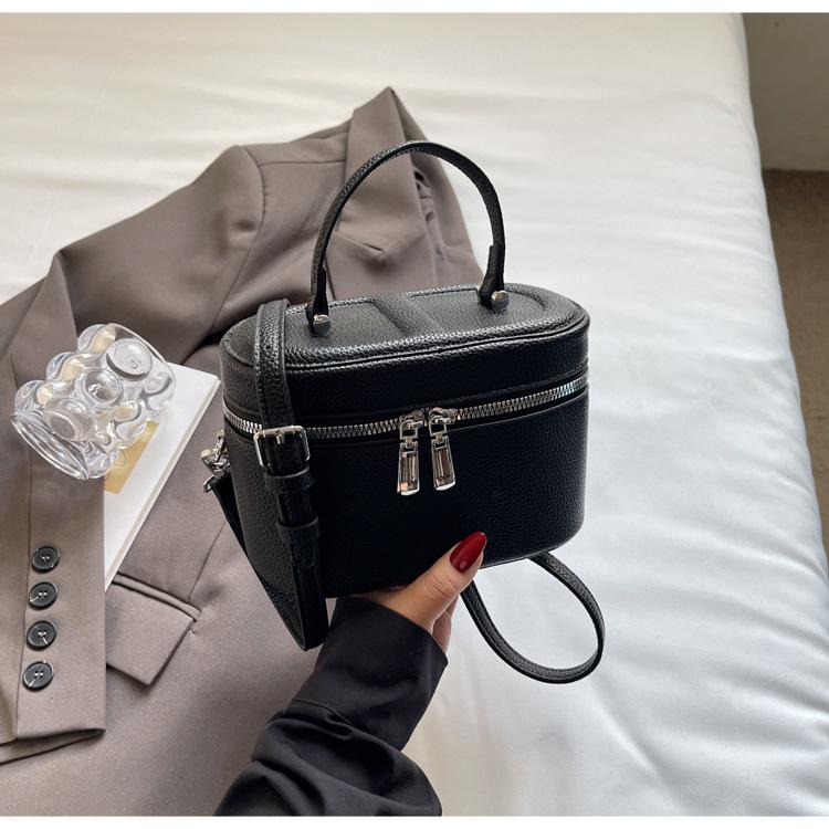 Retro Women's Bags, Popular Bucket Bags, Daily Lychee Pattern Messenger Bags, Foreign Style Small Square Bags, Fashionable Boxes, Cosmetic Bags.
