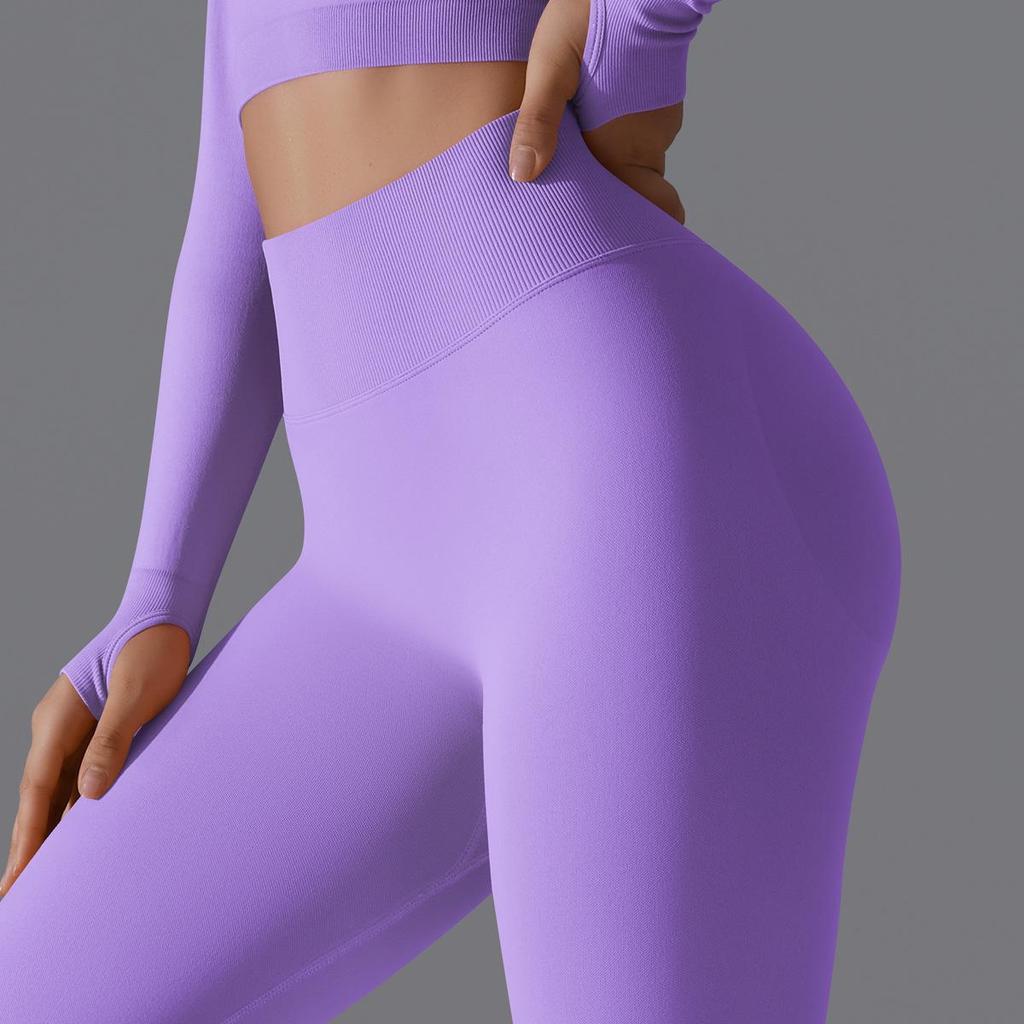 Seamless High-Waisted Yoga Pants with Peach Lift - Quick-Dry and Breathable for Running and Fitness