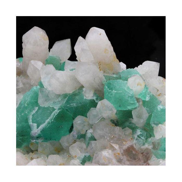 Fluorite verte + Quartz 2315.5 carats