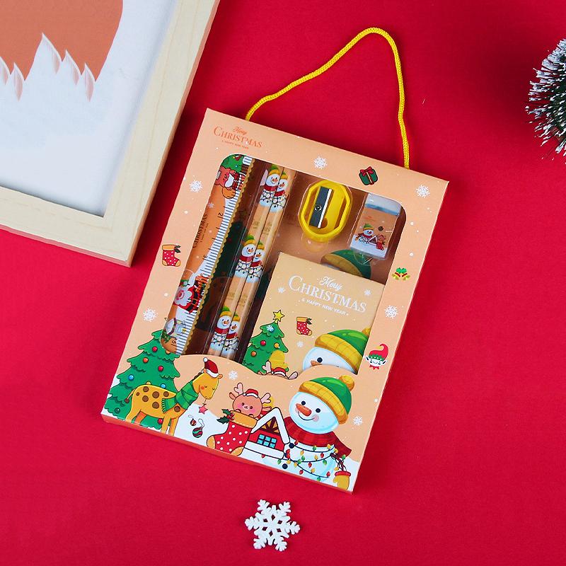 6Pcs/Set Christmas Series Stationery Including 2 Pencils 1 Erasers 1 Pencil Sharpeners 1 Sticky Notes 1 Rulers School Supplies