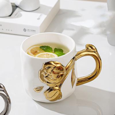 Electroplated Gold Coffee Mug Ceramic Breakfast Milk Mug Large Capacity Embossed Three-dimensional Rose Ornament Water Cup Gift