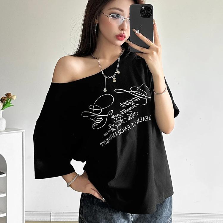 2KWEIRD  Casual Relax Woman T-shirt Letter Women Hot New Versatile Street Atmosphere Style Fashionable Chick Summertime Tops