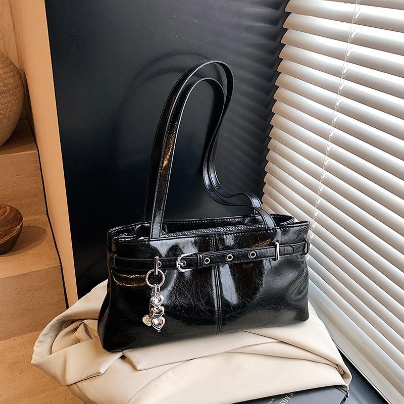 Spring and summer small bag women's new high-end shoulder armpit bag fashionable portable work tote bag