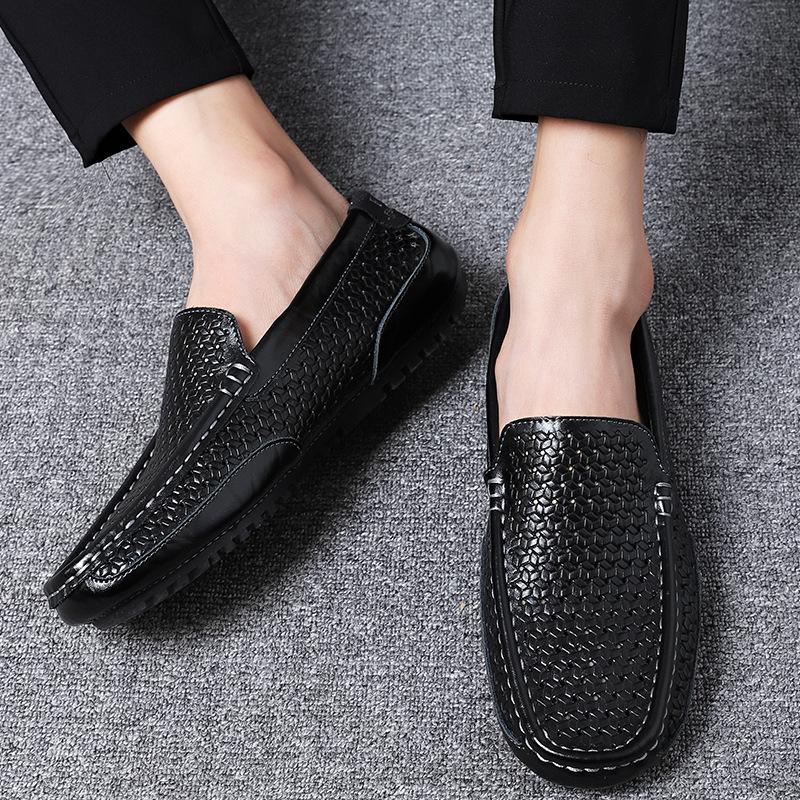 Large size summer new men's Doudou shoes breathable Korean version hollow leather casual leather shoes versatile lazy shoes