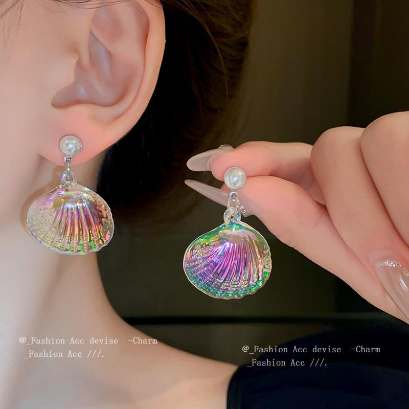 Silver needle mermaid ji shell pearl earrings ins fashion high-end stud earrings niche sweet temperament earrings