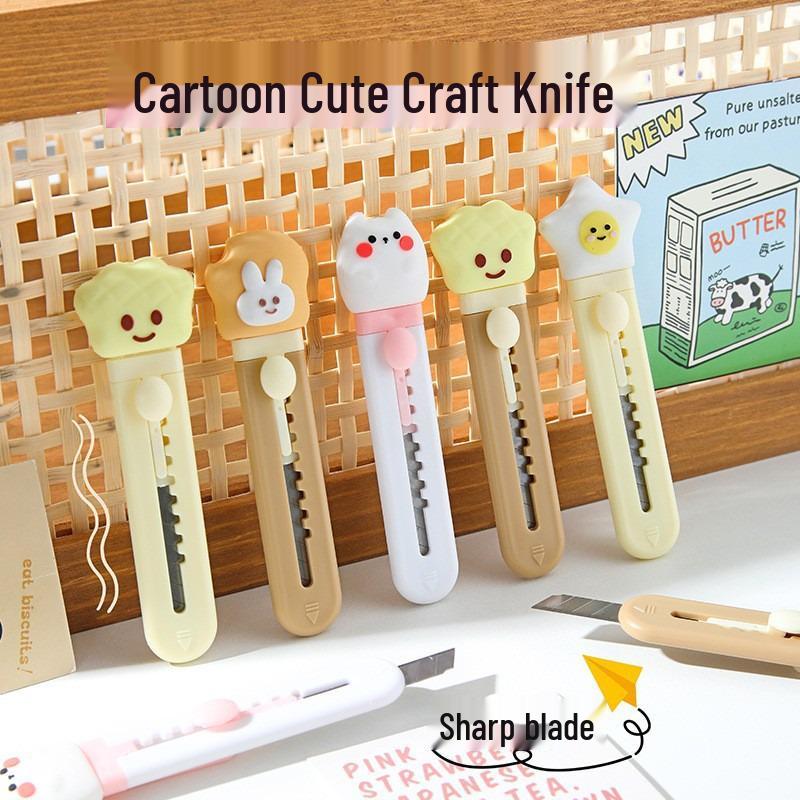 Custom Cute Cartoon Bear Utility Knife for Paper Cutting and Unboxing - Ideal for Students and Offices