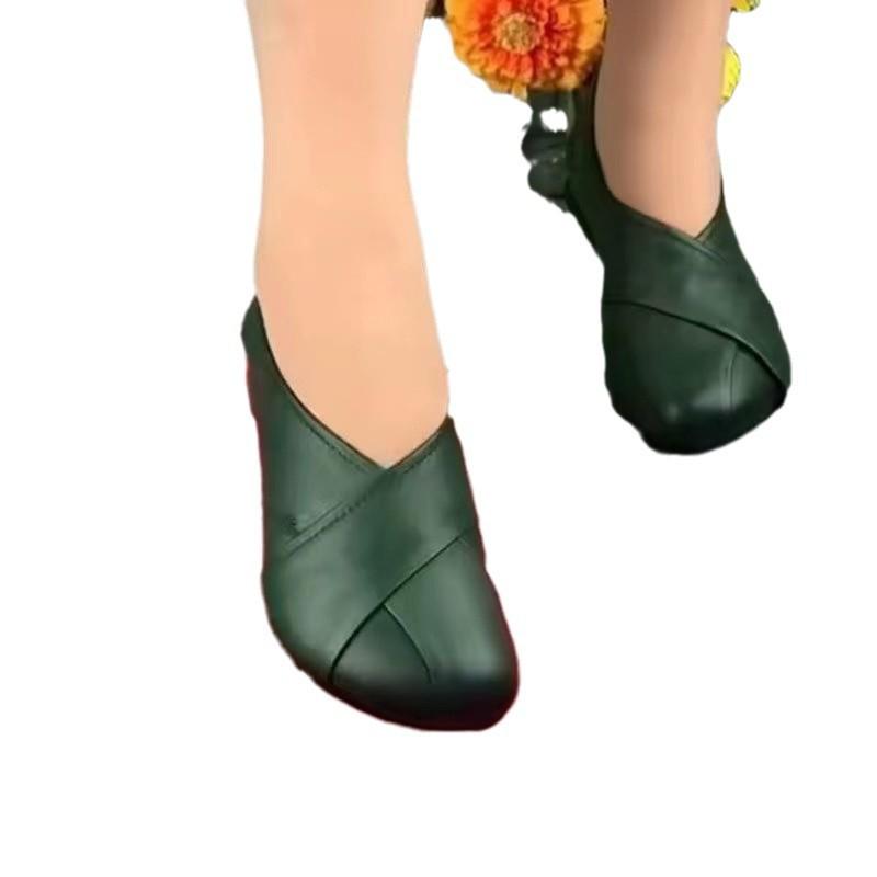 Popular low-heeled soft-soled mother shoes soft-leather shallow-mouth Doudou shoes 2024 spring and autumn new one-pedal commuter single shoes women