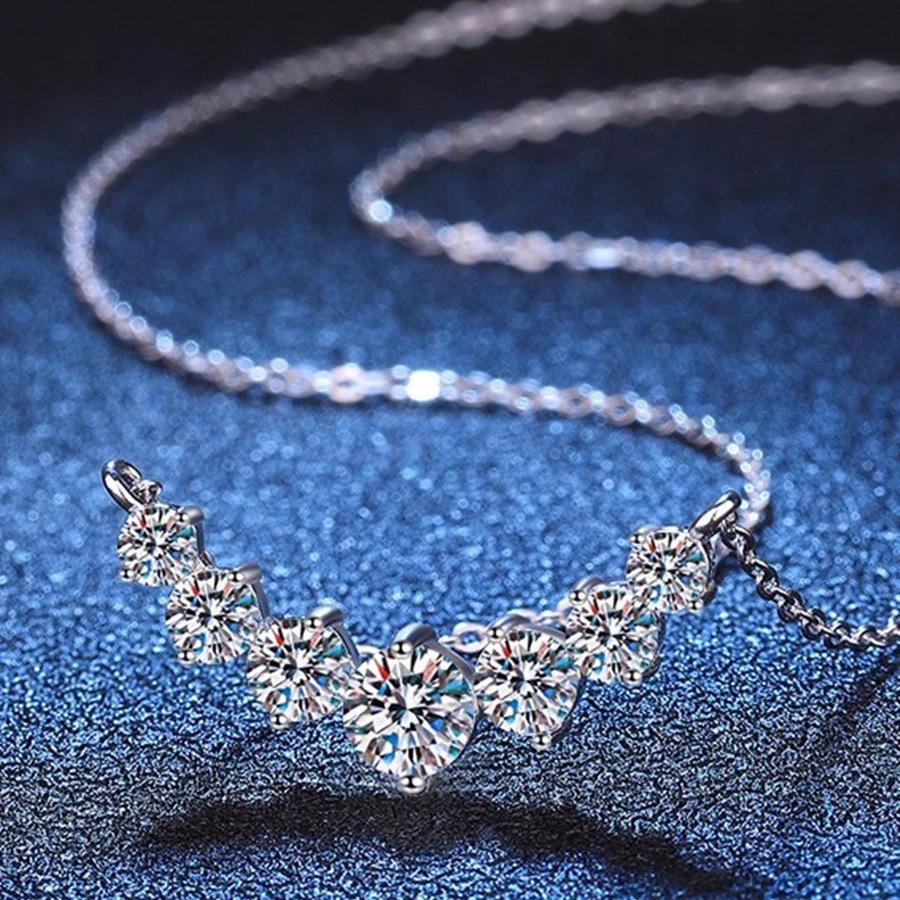 Micro Set Zircon Straight Row Smile Necklace Women Charming Collarbone Chain Fashion Jewelry