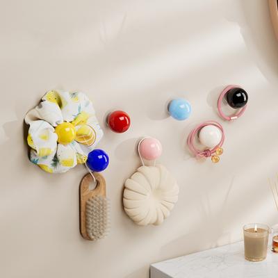 7PCS Hooks Colorful with Suction Cup Design Hooks Reusable Load-bearing Capacity Wall Hooks for Ceramic Tiles Glass Mirrors