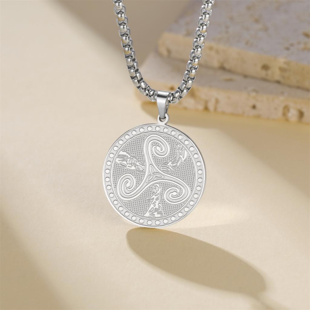  Vintage Triple Moon Goddess Necklace Stainless Steel Round Triskele Symbol Choker for Women Men Pray Amulet Jewelry