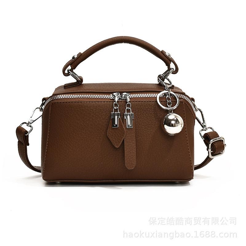 Ielgy Pillow Bag Niche Design Fashion Crossbody Bag Ladies Portable Small Bag