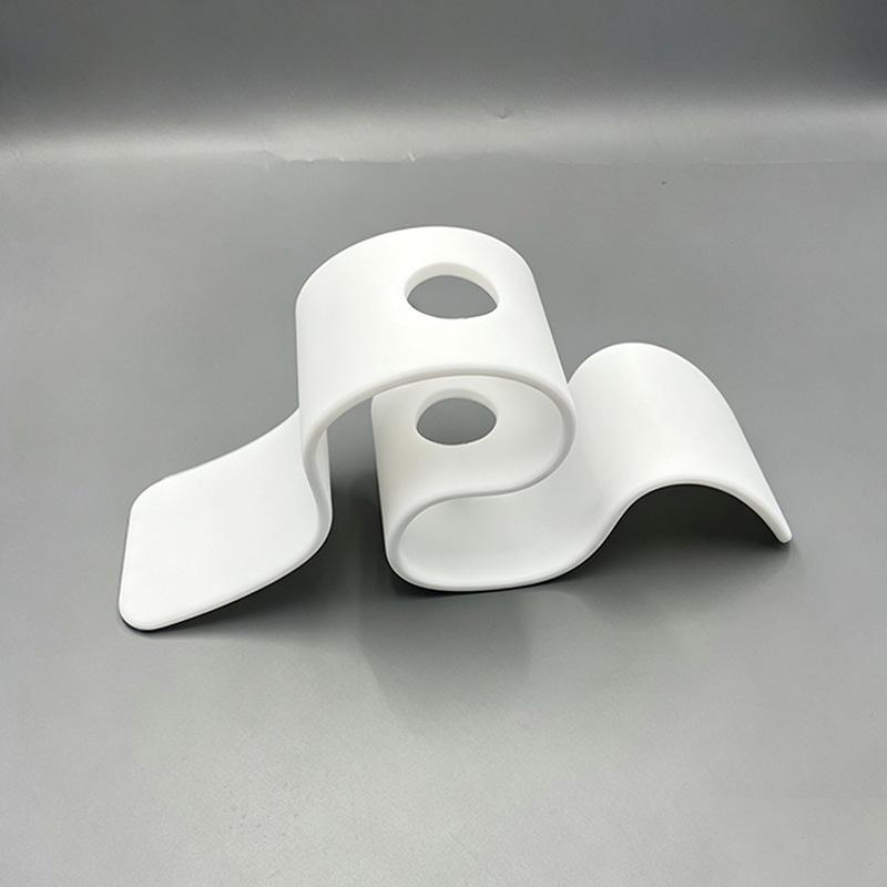 Minimalist White Plastic Vase Creative Curved Wavy Design For Living Room Bedroom Desktop Home Decor Ornament