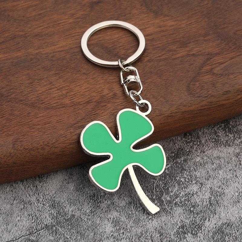 Lucky Qin Wenlong Four-Leaf Clover Keychain - Engraved Graduation Gift Pendant