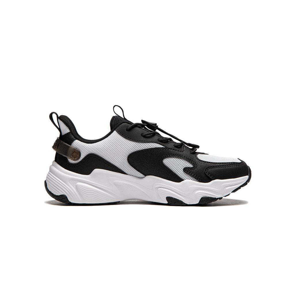 Li Ning Kids Soft Lightweight Shock Absorbing Low Top Casual Shoes Kids sneaker White Black YKCU112-1