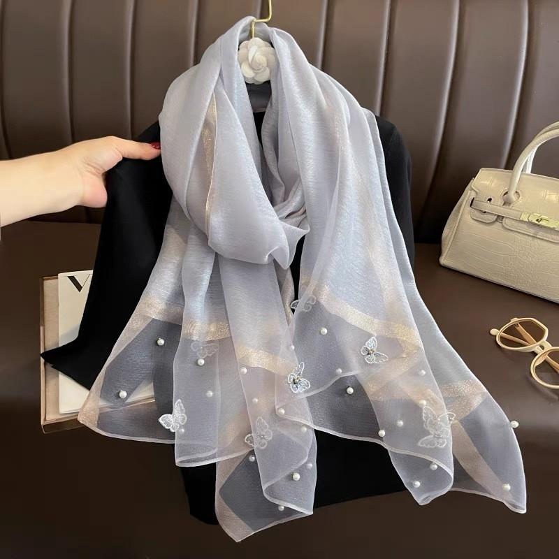 Foulard in Seta Ispirato alle Farfalle con Stile Elegante per Accessori Moda Primavera Estate