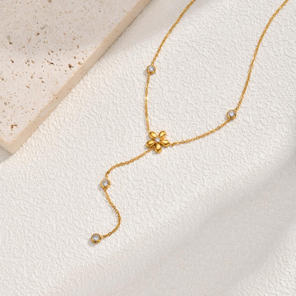 Accessories Stainless Steel Flower Y-Shaped Necklace, Exquisite Versatile Women'S Daily Versatile Accessories 2504
