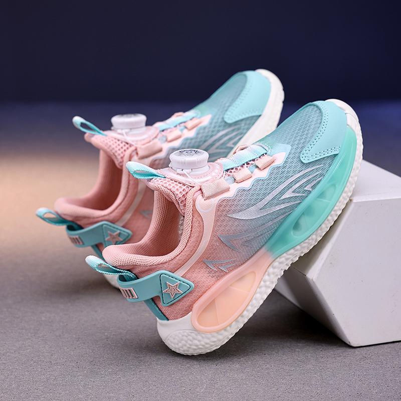 Hot Selling Lightweight Childrens Sports Shoes Summer Breathable Fashionable Casual Shoes Soft and Stable Elastic Running Shoes