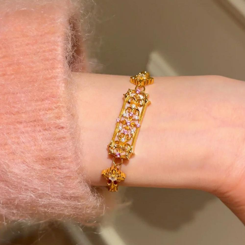 French Vintage Natural Mother of Pearl Hollow Iris Bracelet with Diamond Pink Sapphire Flower for Women