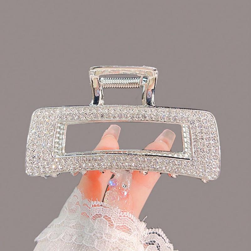 1pc Alloy Bat, Tassel, Spider Claw Hair Clip, Women Daily Full/Half Clip Bun Holder, Hair Claw with Red Crystal Design, Halloween Atmosphere