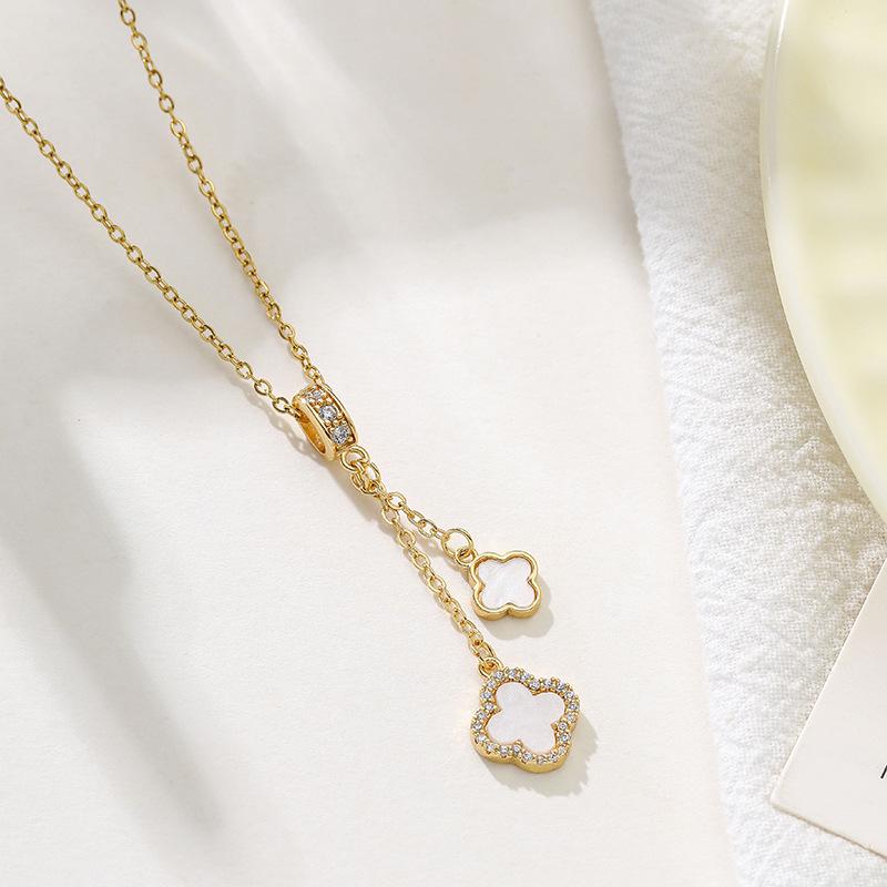 Titanium Steel Non-fading Necklace - European & American Style, Light Luxury, Versatile Korean Fashion, Perfect for Women and Girlfriend Gifts.