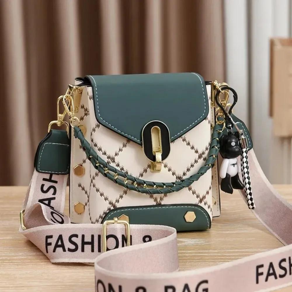 Mini Studded Decor Crossbody Bag Argyle Embroidery Mobile Phone Purse Trendy Chain Decor Handbag For Women