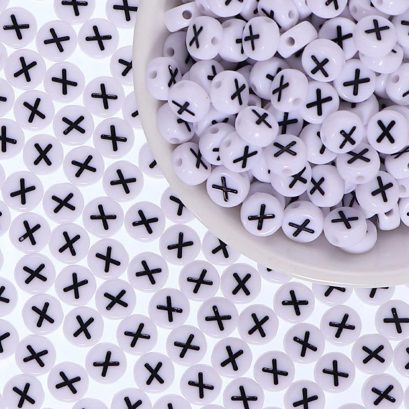 100/Taška DIY Černé a Bílé Anglické Akrylové Korálky s Písmeny Ručně Vyráběné Náramky Náhrdelníky Korálkové Doplňky