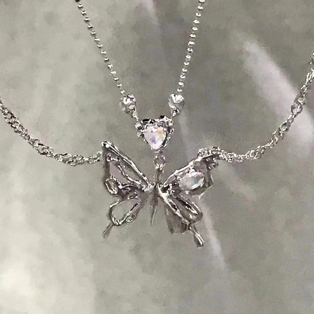

2pcs Crystal Pendant Butterfly Necklace Double Layer Clavicle Chain Hip Hop Necklaces Women