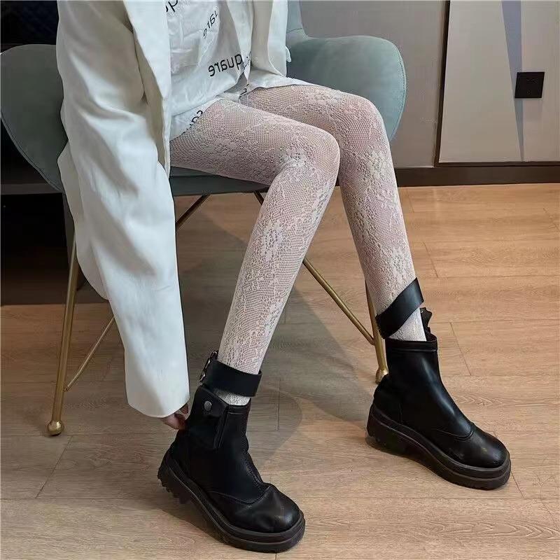 1pair White and Black Hollowed Out Lace Mesh Pantyhose Floral Rattan Bottomed Stockings