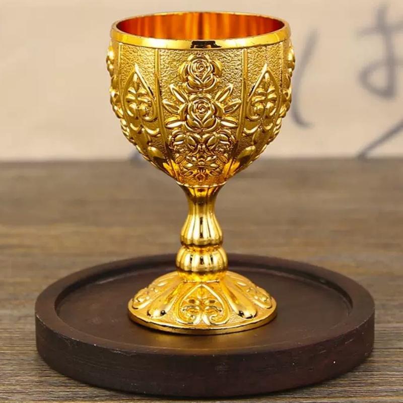 Wine Glass, Carved Mini Spirit Vodka Cup, Vintage Alloy Portable White Wine Goblet, Creative Wedding Party Decoration, 30ml,1pcs