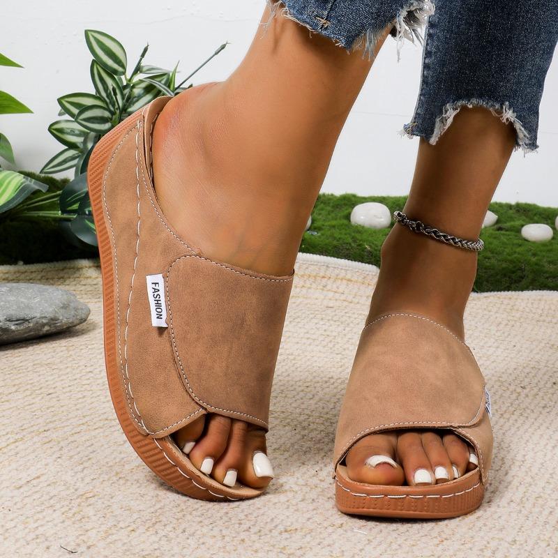 Large size slope heel casual slippers women's shoes summer new wide strip simple fashion fish mouth slippers women