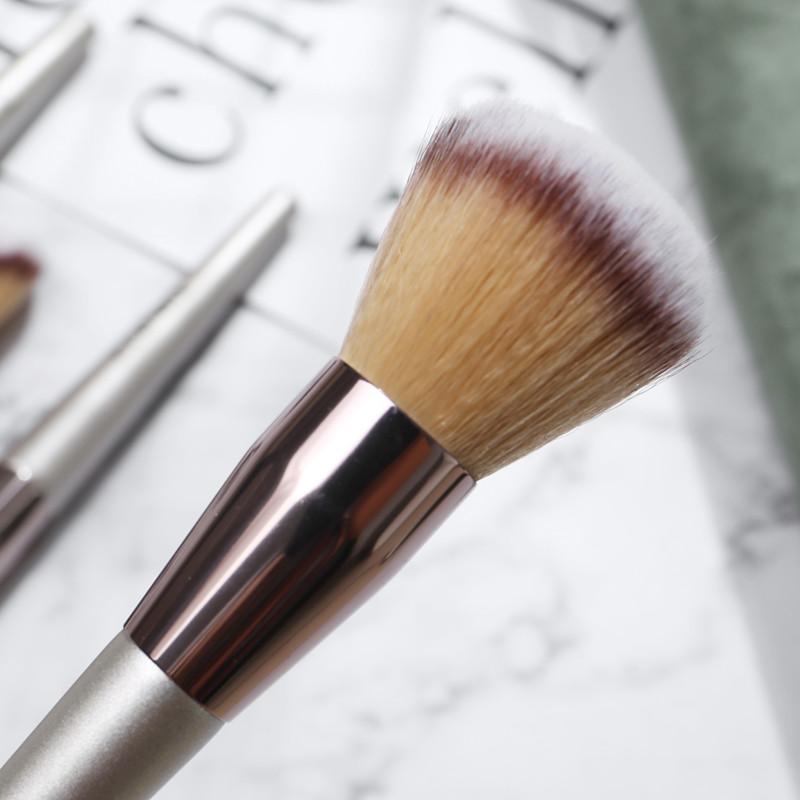 4PCS Makeup Brush Blusher Foundation Powder Brush Face Make Up Cosmetic Tool Set