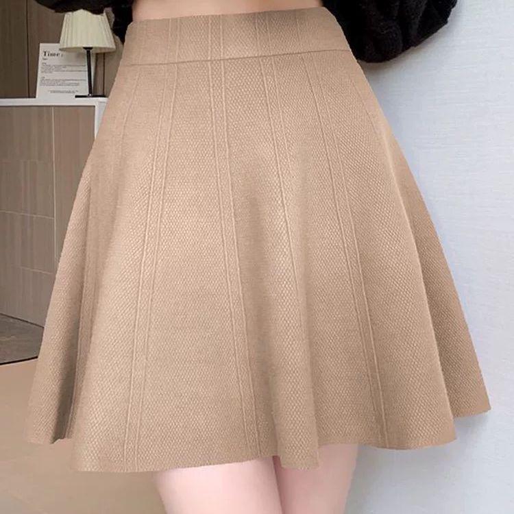 Stylish Plus Size High-Waisted Knitted Short Skirt - Autumn/Winter Collection