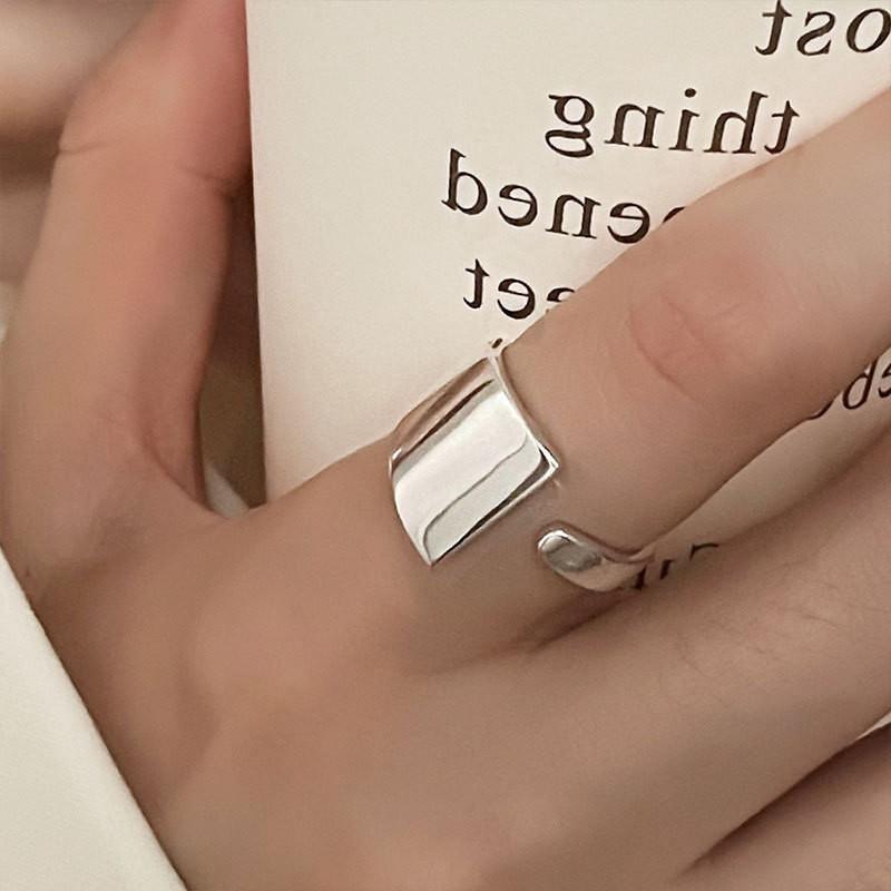 

Contemporary Korean Style S925 Silver Open Ring With Sparkling Detail Women For J2525