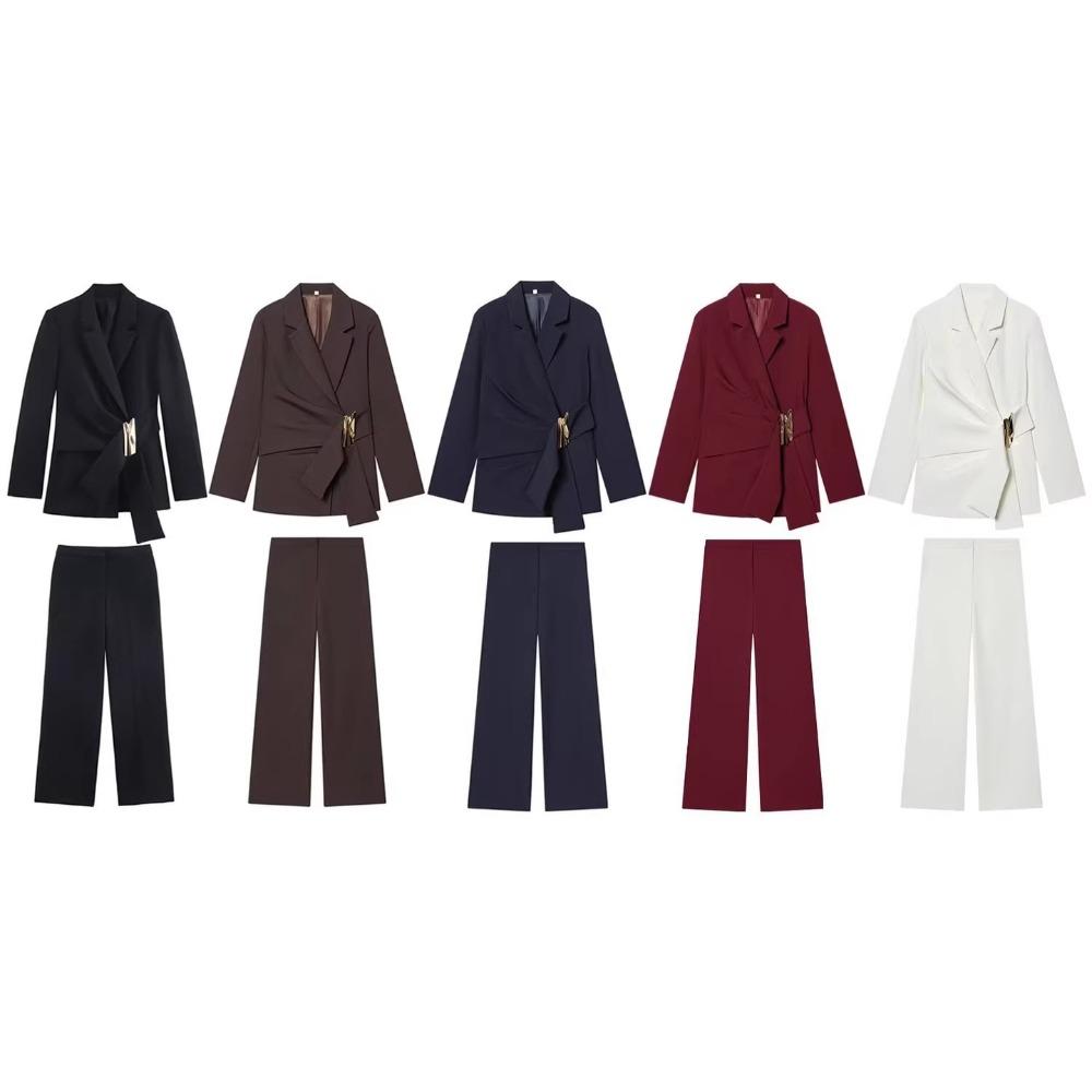 Completo Elegante da Donna Due Pezzi con Blazer a Risvolto Cinturato e Pantaloni a Gamba Larga