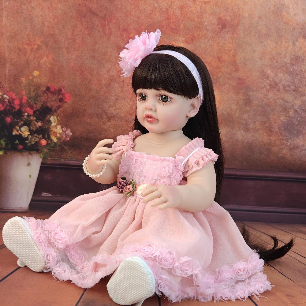 55cm Full Silicone Reborn Doll - Bathable and Lifelike Birthday Gift.
