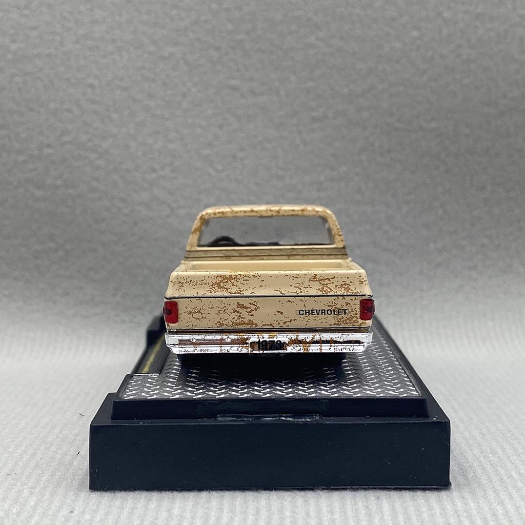 M2 Machines 1:64 Scale Diecast Alloy 1973 Chevrolet Cheyenne Super 10 Toys Cars Model Classic Adult Gift Souvenir Static Display