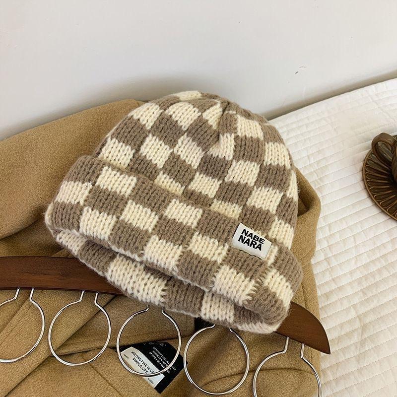 Chessboard knitted hat women's autumn and winter niche big head circumference wool hat showing face small Christmas hat