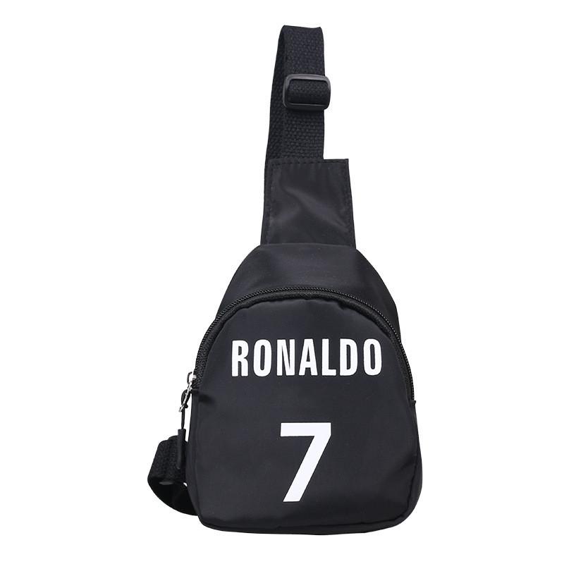 

Стильная детская сумка кроссбоди с дизайном алфавита для мальчиков, идеально подходящая для осенних и зимних прогулок. чёрный