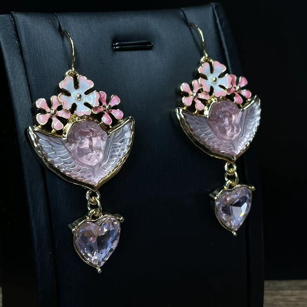 KF Vintage Sleeping Angel Pendant Love Earnail Enamel Craftsmanship Pink Flower Crystal Relief Necklace