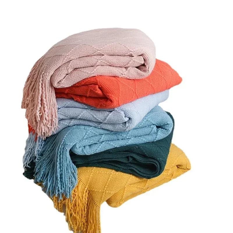 Nordische gestrickte TV-Decken Bettende Dekor Drop Shipping Schal Sofadecke mit Quasten Schal Sofa Nachahmung Fleece Überwurfdecke