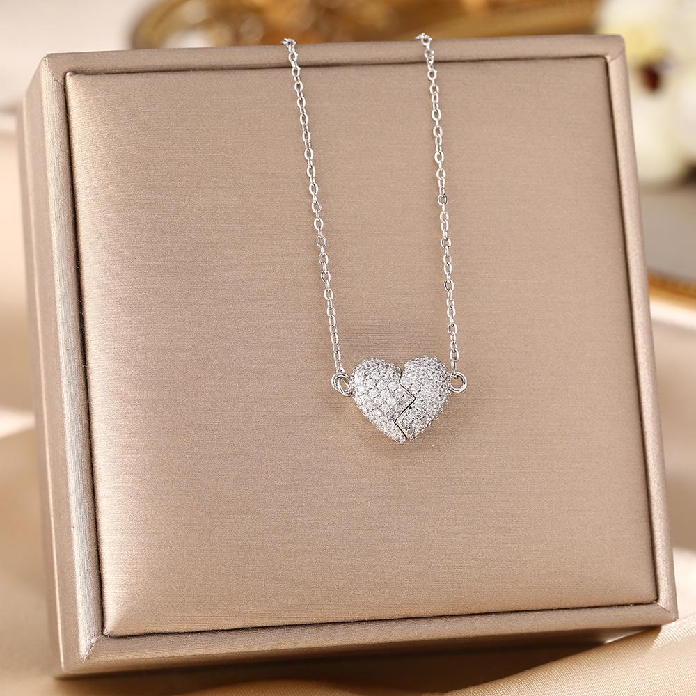 Women's Silver Titanium Steel Necklace with Micro-Inlaid Zircon - Elegant, Durable Clavicle Chain Jewelry