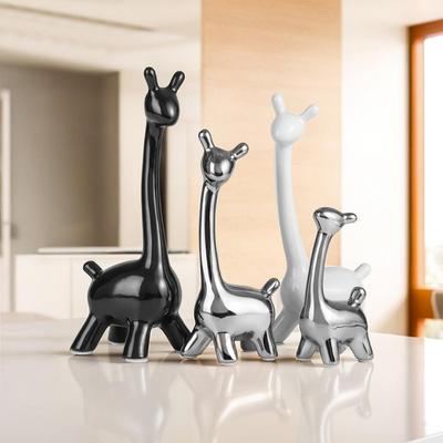 Giraffe Family Show Pieces For Home Decor Living Room Garden Decorative Items | Cute Animals Showpieces Gift Item For Decoration  (4 Pcs)